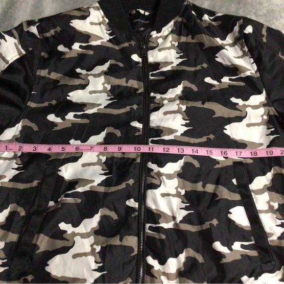 Camo Jacket - Picture 9 of 14